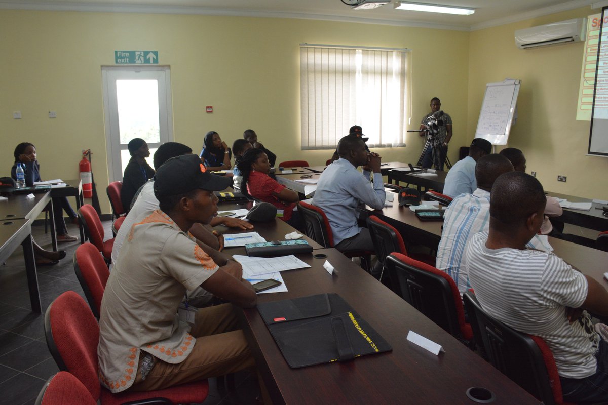 IITAYOUTHAGRIP's tweet photo. #MechGen training @HelloTractor @fintrac https://t.co/5mZMCWnwCU