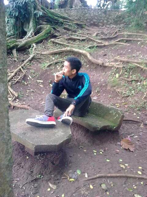 Tak perlu dengar apa kata mereka .. Teruslah berjalan.. 😇

#Candi #Cangkuang #Garut #History #Spirit