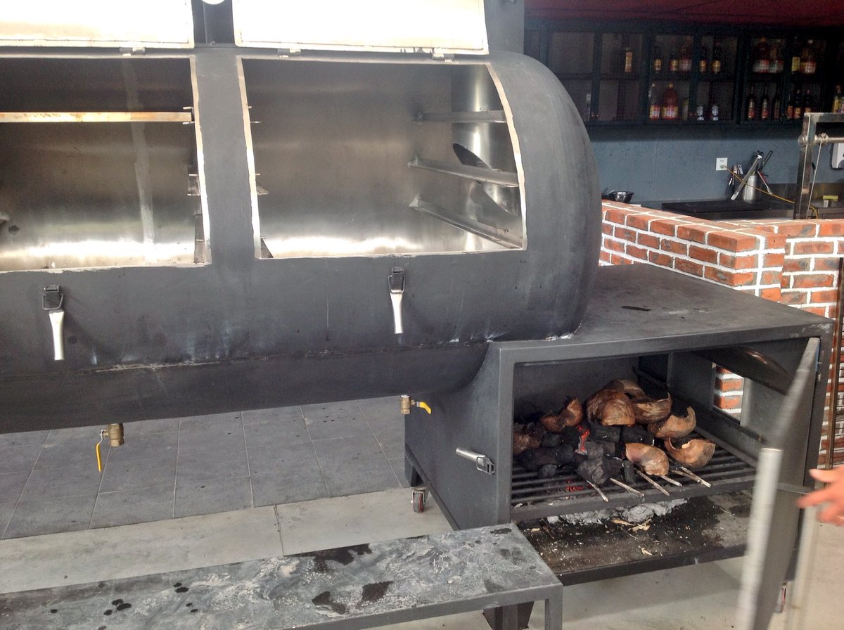 DrSweetsmokeBBQ's tweet image. Slight delay. The #lamb will go in the #Reverseflow side on #Thursday. Coconut shells and #cashew for smoke. #BBQ #Grilling to finish