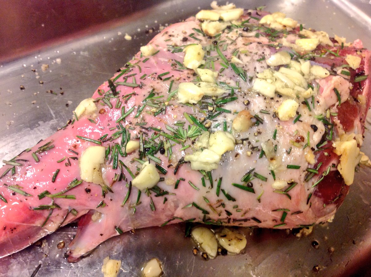 DrSweetsmokeBBQ's tweet image. Slight delay. The #lamb will go in the #Reverseflow side on #Thursday. Coconut shells and #cashew for smoke. #BBQ #Grilling to finish