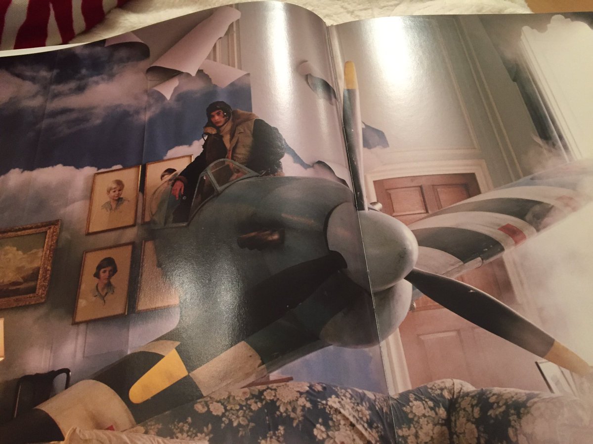 Learn4work's tweet image. Art, fashion, photography, genius! Tim Walker. I've been given a wonderful thank you gift in the book "Story Teller" magical! Inspirational