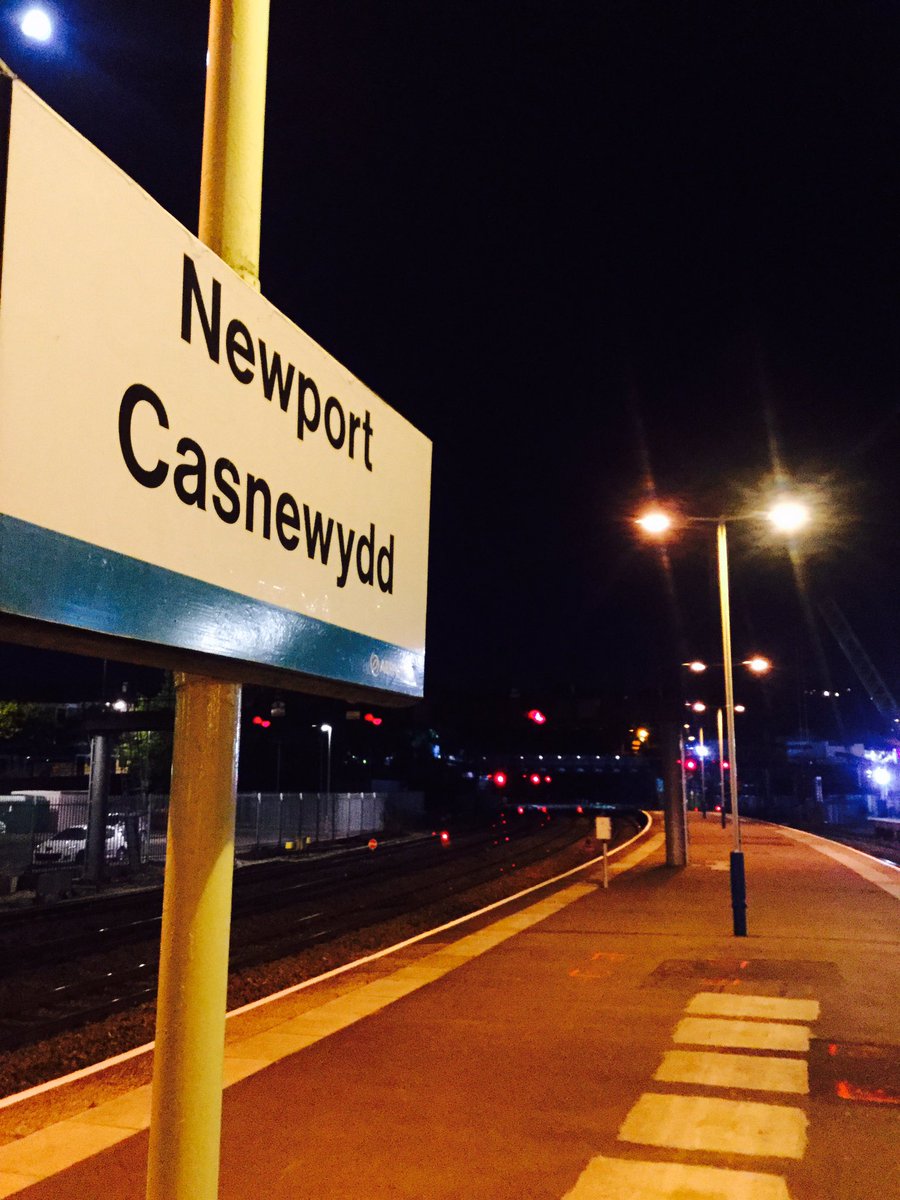 Ryan_Harveyz's tweet photo. #New #BridgeStreetBridge #Newport #Station #AtNight @Newport_AtNight https://t.co/fmeOvGSc6p
