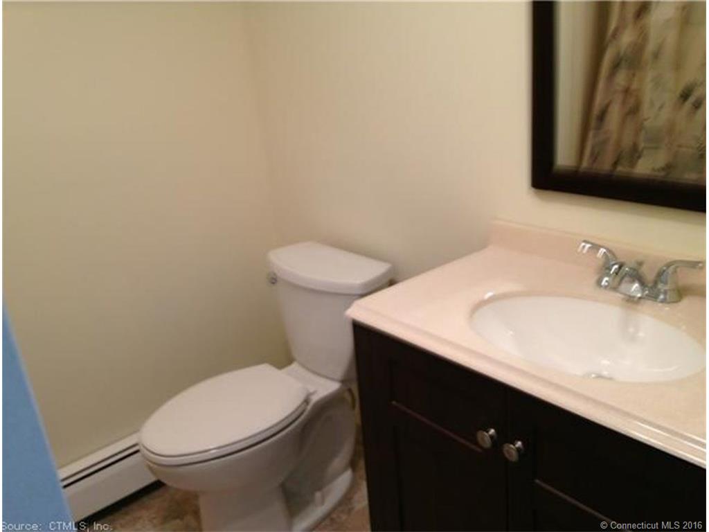 InnovProp's tweet image. OPEN HOUSE THIS SUNDAY FROM 1PM TO 3PM! Come on down to 97 Timber Ridge Rd in Middletown. Call Innovative Properties at 860.635.7355