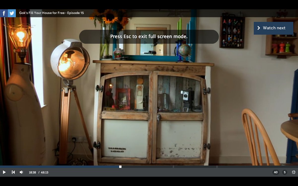 JanerDesigns's tweet photo. #VisitJANER @home today on @therealgokwan #fillyourhouse #upcycledhour #weare2Tuesday https://t.co/lBMm2A4Bhq