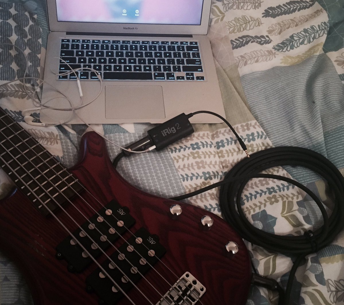 JessShockorama's tweet photo. This #iRig has made practicing so much easier. Bass > Phone. No amp required. Awesome. https://t.co/FdBxR27SF9