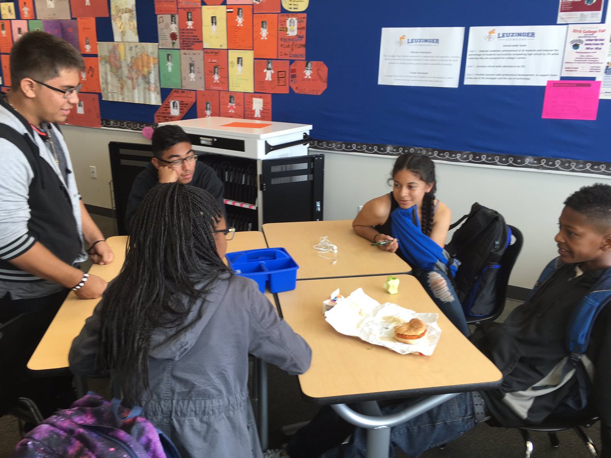 LeuCrewTweets's tweet photo. Lunch Date between Mentors & Freshmen. #leucrewmagic https://t.co/vfLLw10Mjb