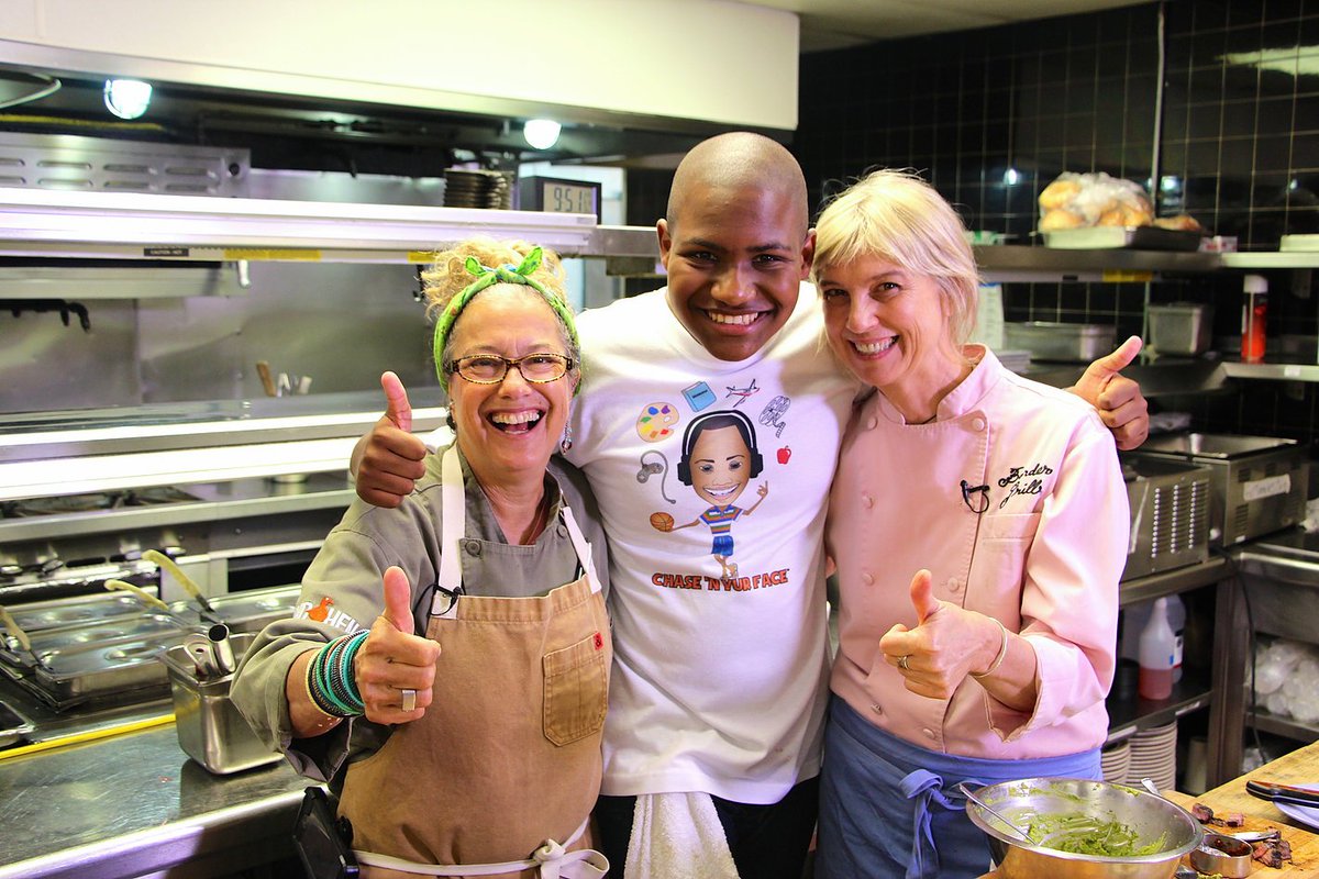 ChaserBStuff's tweet photo. Learn how to make the perfect taco w/Chef's #SusanFeniger & #MarySueMilliken.. https://t.co/xaHE4HMoEj
#recipe https://t.co/yBqwLmpW5d