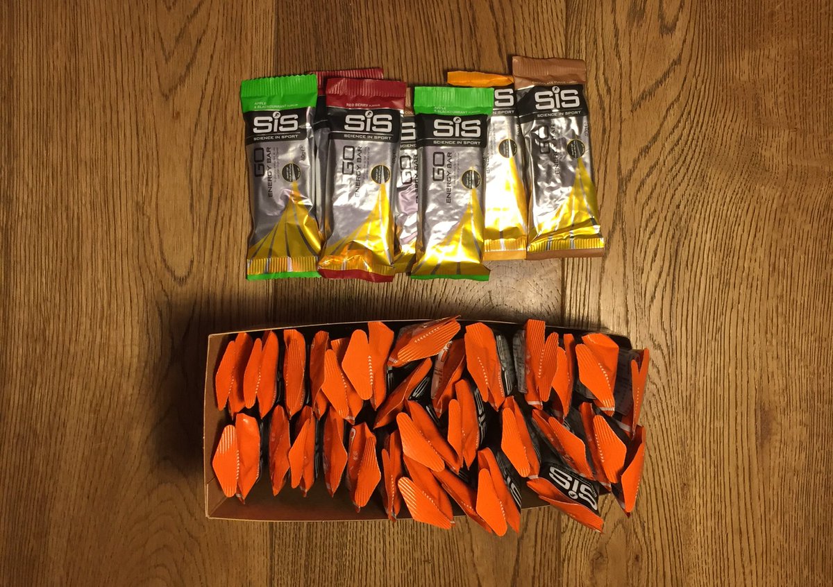 JHepto's tweet photo. Stocking up on @ScienceinSport gels and bars to help fuel my #cyclecommute 🚴 #fueltheengine https://t.co/P2imfqoEE1