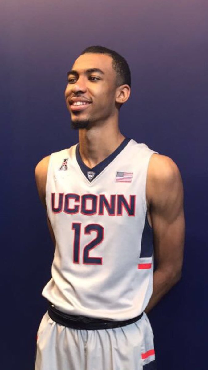 Tyler_polleyyy's tweet photo. Excited to be a UCONN Husky! #Blessed #Godisgreat #Huskeynation https://t.co/f4pqp0YzpG