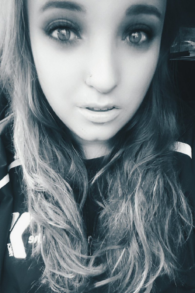 theKatb_'s tweet photo. #extremelyfiltered #damnsnapchat https://t.co/bQgc3MZosb