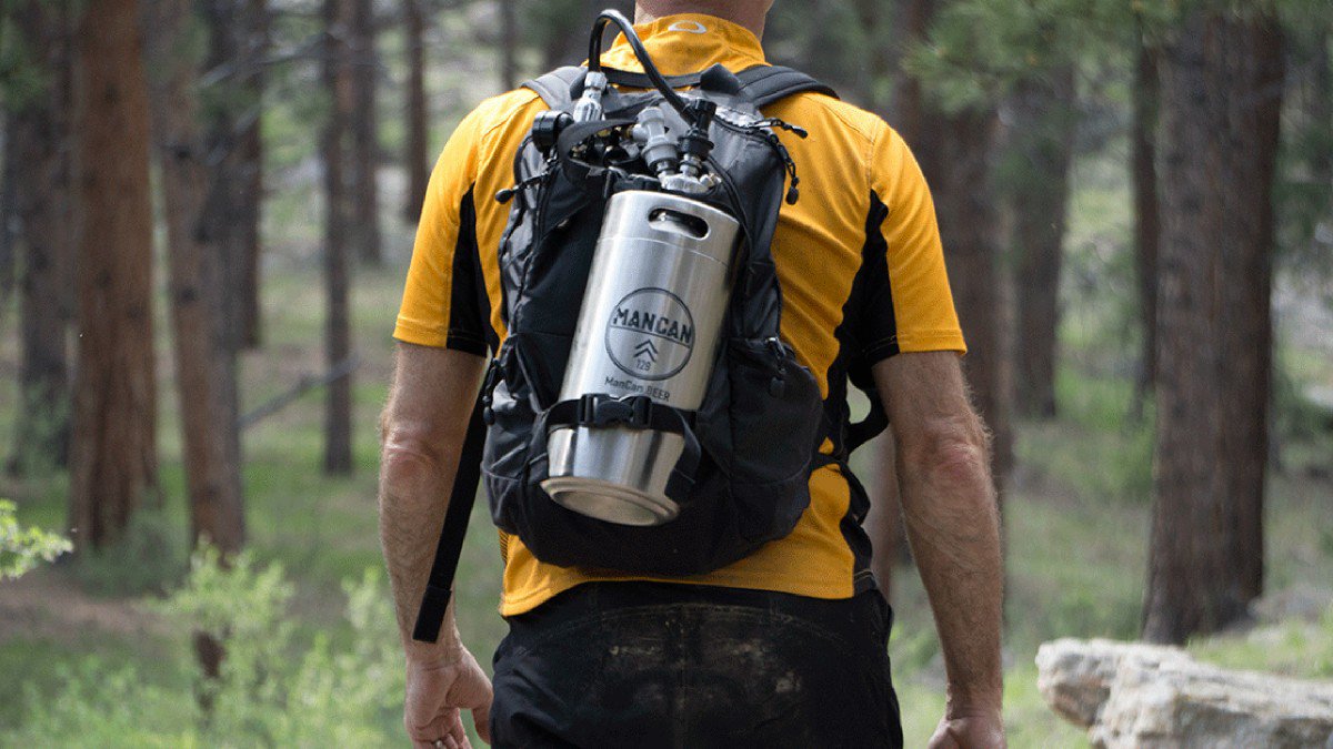 outsidemagazine's tweet image. Someone invented a keg you can haul on your backpacking trip: bit.ly/2crrH2s