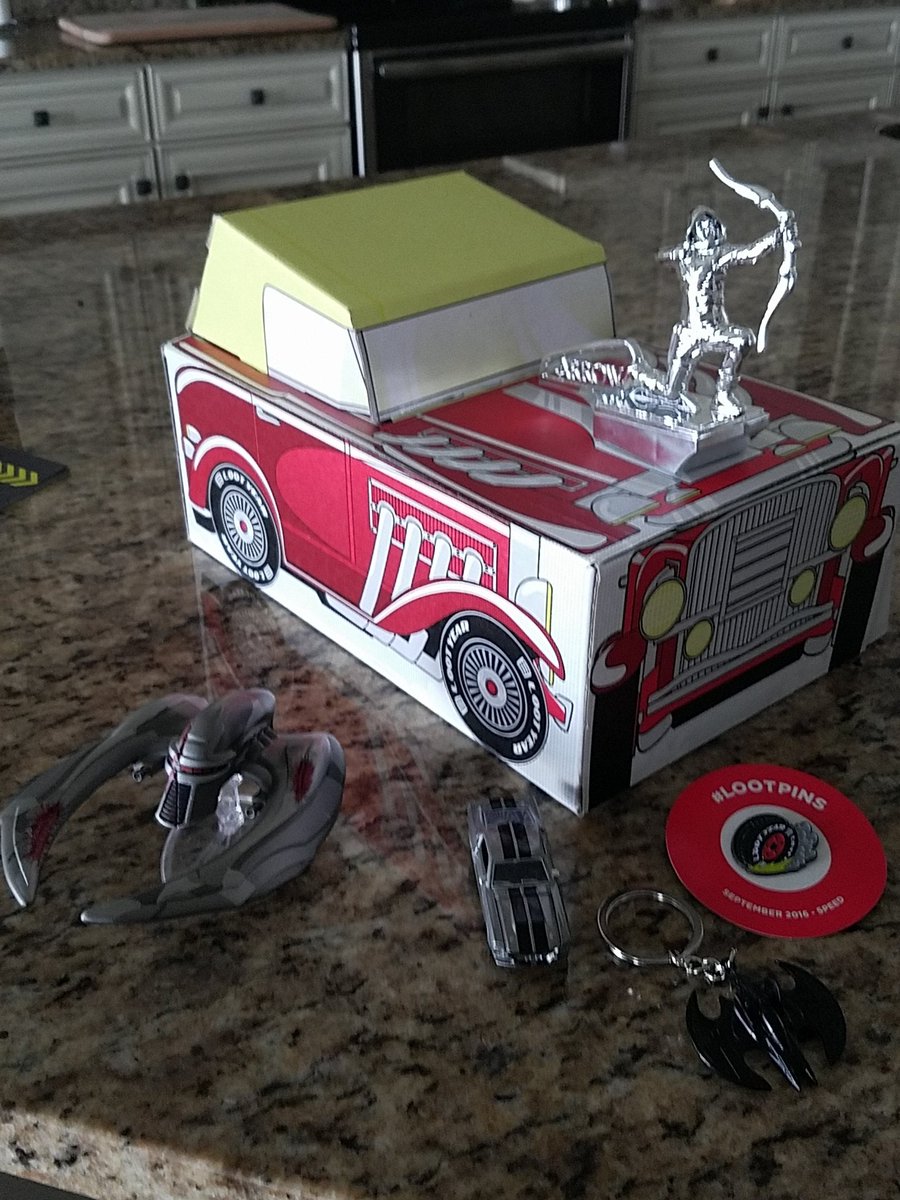 Niko19's tweet photo. #SpeedRed #lootcrate https://t.co/HcceWeU6wG