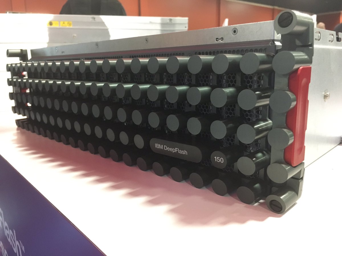 BMBeeler's tweet photo. Always fun to peel back the lid on these flash arrays. @IBMStorage #IBMEdge @IBMbigdata https://t.co/gzBDovtDu9