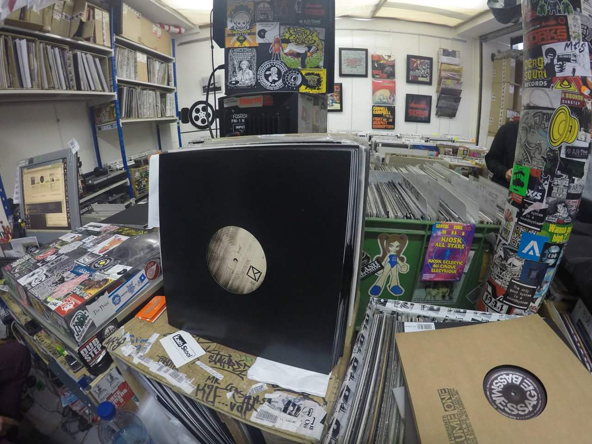 MizeRecords's tweet image. 100% DUB IN STOCK in your fav shops! MR008: JIMAN - D04 / EP
Remix: Kaelan, Maxence Reybaud

#TechnoImport #Syncrophone #Toolbox #DubTechno