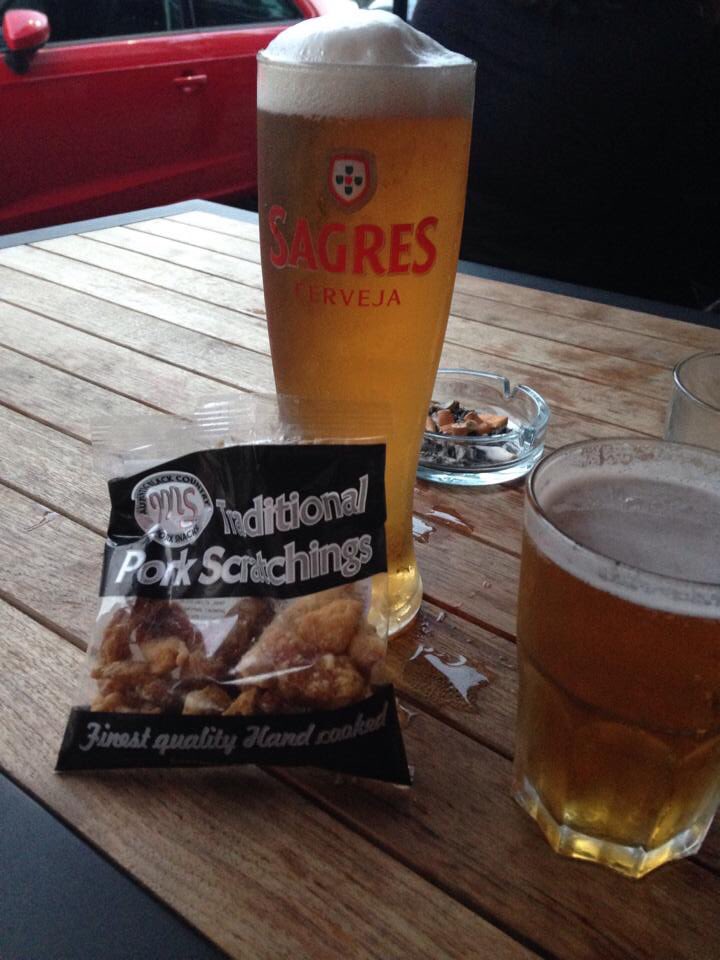 colourfulpast's tweet photo. I know its a sophisticated do but I am rather partial to a nice pint and a bag of scratchings! #UpcycledHour #weare2tuesday #loweringthetone https://t.co/C3x5wKt9gi