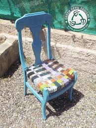 GreenDevilDsgns's tweet photo. #upcycledhour @UpcycledHomes #weare2tuesday Here are some more pics of the chair #upcycled woven with belts https://t.co/gXC4owvC3H
