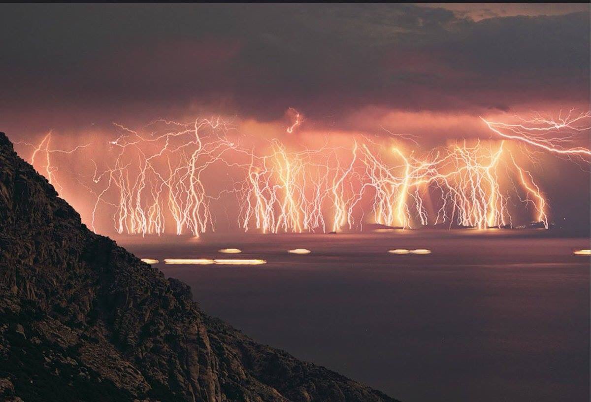 LocationVideo's tweet image. Catatumbo, Venezuela - where lightning strikes 24/7, 365 days a year! #travel #science #amazing