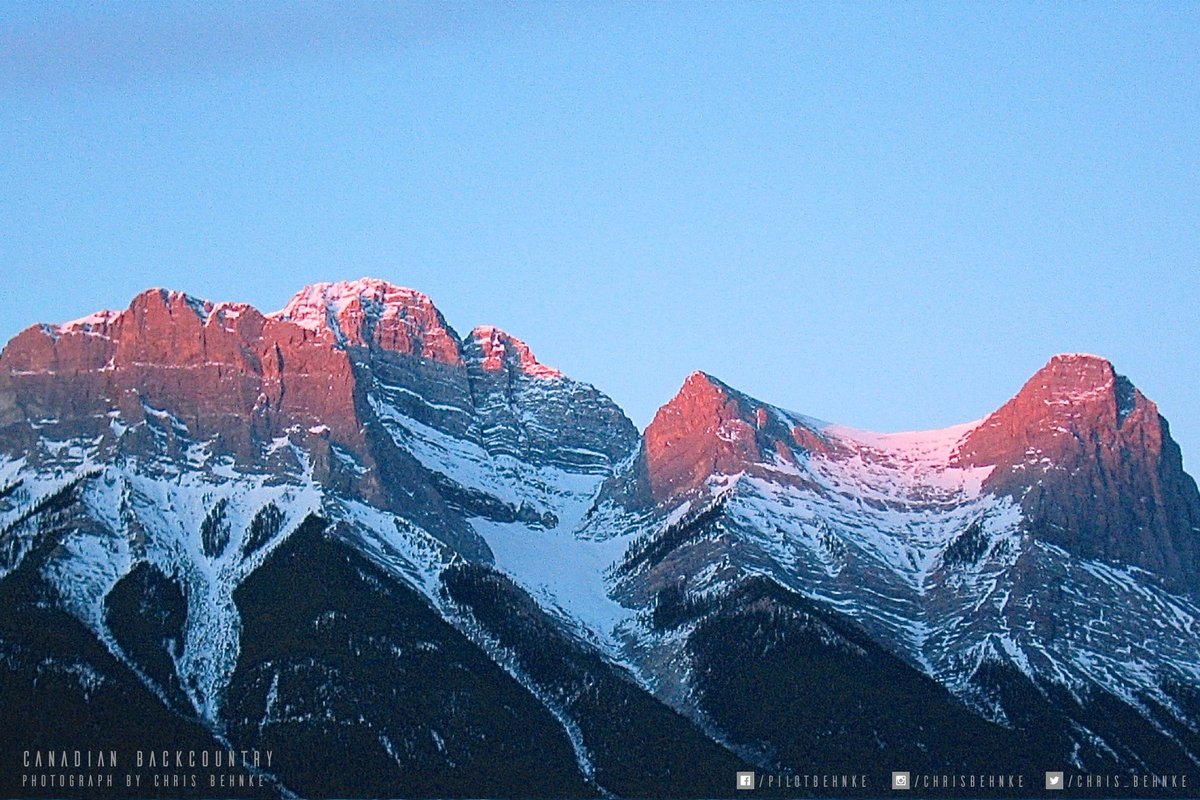 biogenic15's tweet image. Don't settle for the valley if your eyes are fixed on the mountaintops #Mindset #WontStop #Passion #Dreams #HardWork