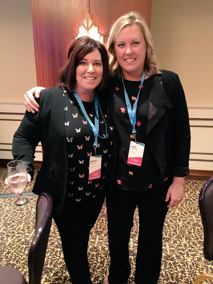 urnotjana's tweet photo. Dress-like-your-coworker Day at the #ArtsSummit2016 #ticketmaster https://t.co/GlIL5haXxW