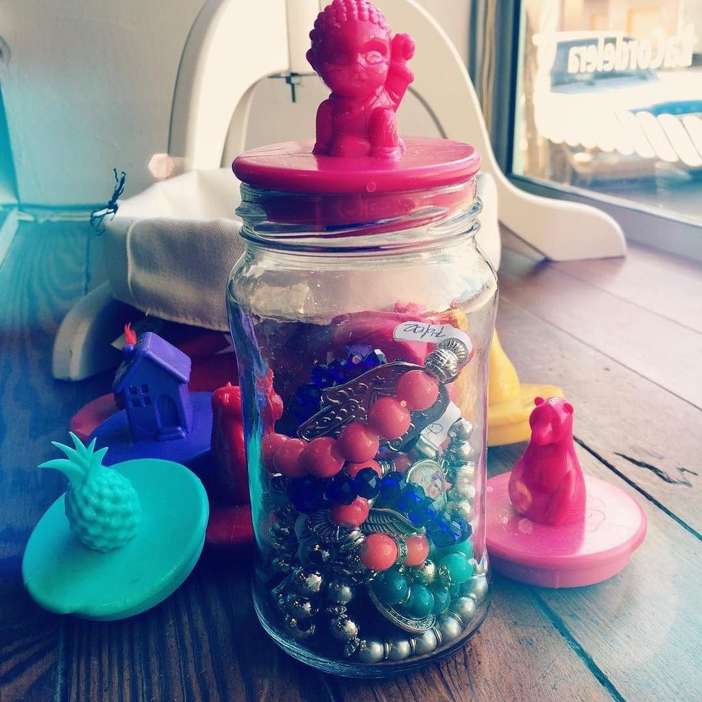 lacordelera's tweet photo. Nuevas tapas para frascos de @olivertadeco Para guardar lo que quieras! 🍓🍊🍇🍅🍒🍉#recicla #re… https://t.co/qzRW031iaA https://t.co/NbpDbfPqXu