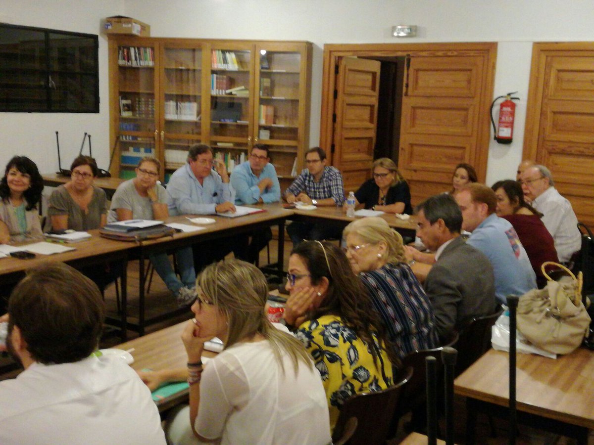 mcccordoba's tweet photo. Hoy hemos tenido #pleno del secretariado diocesano del mcc. Empezar el curso con #MilProyectos #MilColores https://t.co/PhmpnmV8PV