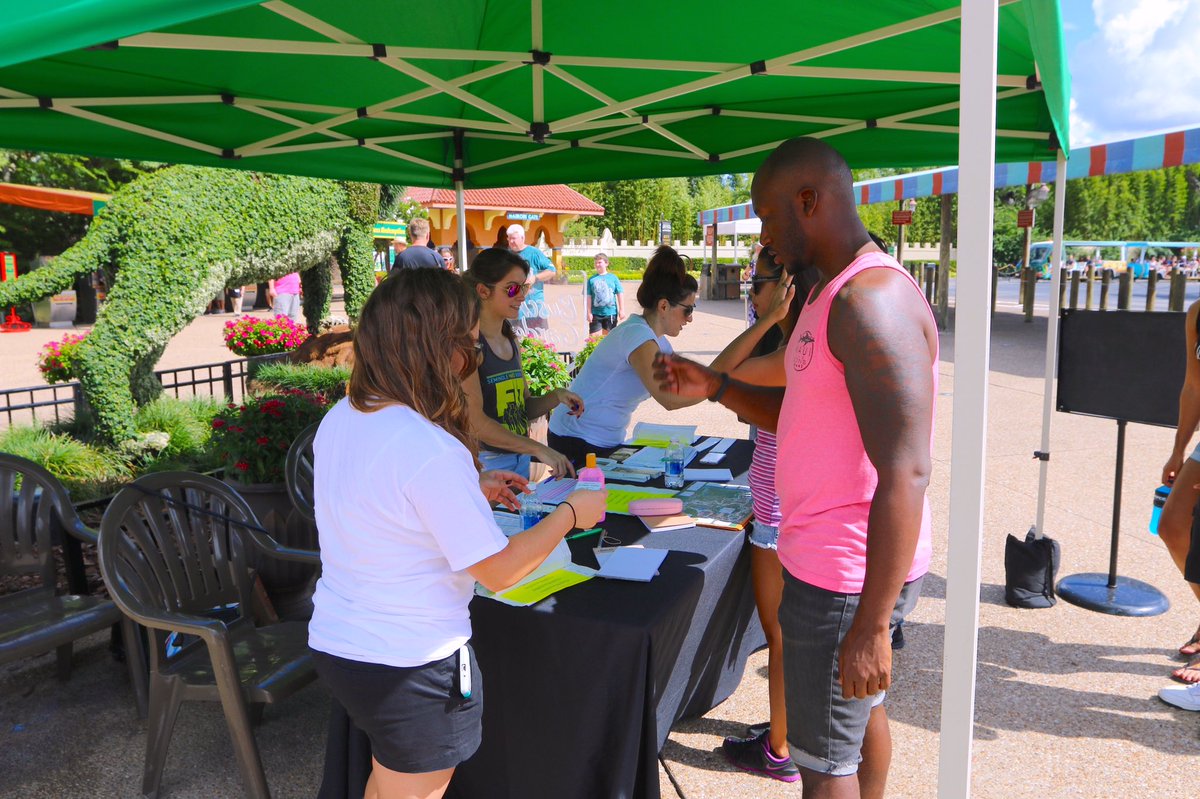 cameraDaveDG's tweet photo. Thanks to all #Rockers who attended #SHRTFamilyDay  Visit https://t.co/4wrOLXKGwb to download your free pics. Share &amp; tag @SHRTBackstage https://t.co/3zDIyOwS6Z