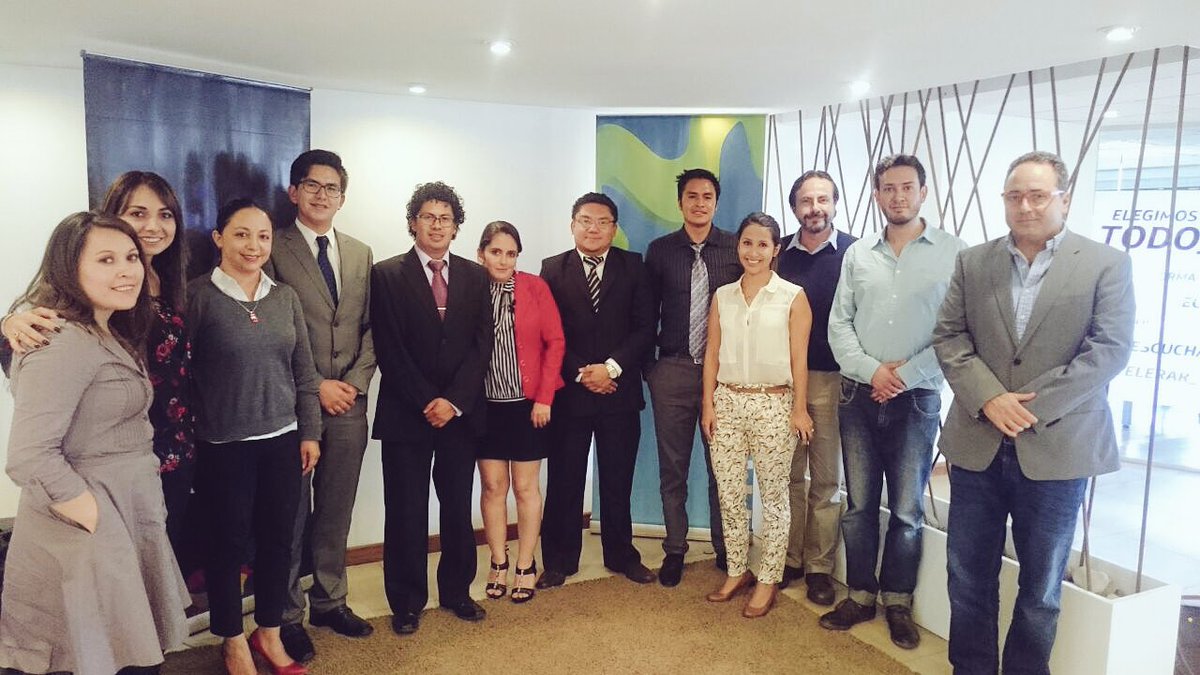 MovistarEC's tweet photo. Hoy @ChemaCasas recibió a @agroscan_ec en el #MentoringOpenFuture ¡Siempre es bueno compartir ideas! @OpenFuture_Ec https://t.co/DDK90vsKeB