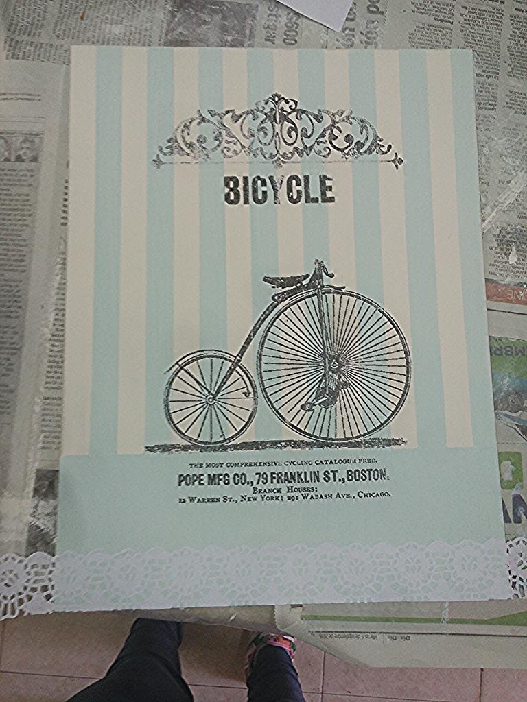 IsasiPerla's tweet photo. 😊😊😊Arrancando con los cuadritos vintage 👏🙋🎨✂✏ https://t.co/dgMyY6XScR