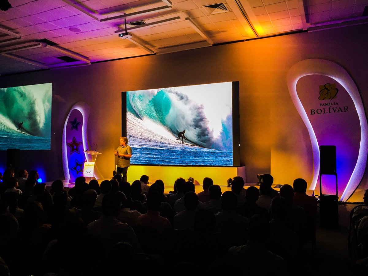 topbrandevents's tweet photo. Excelente @guibert conferencia Sinergia 2016 #Colombia. Otro evento con el #SelloTopBrand #MundoMillennial https://t.co/1tzGxJdgxy