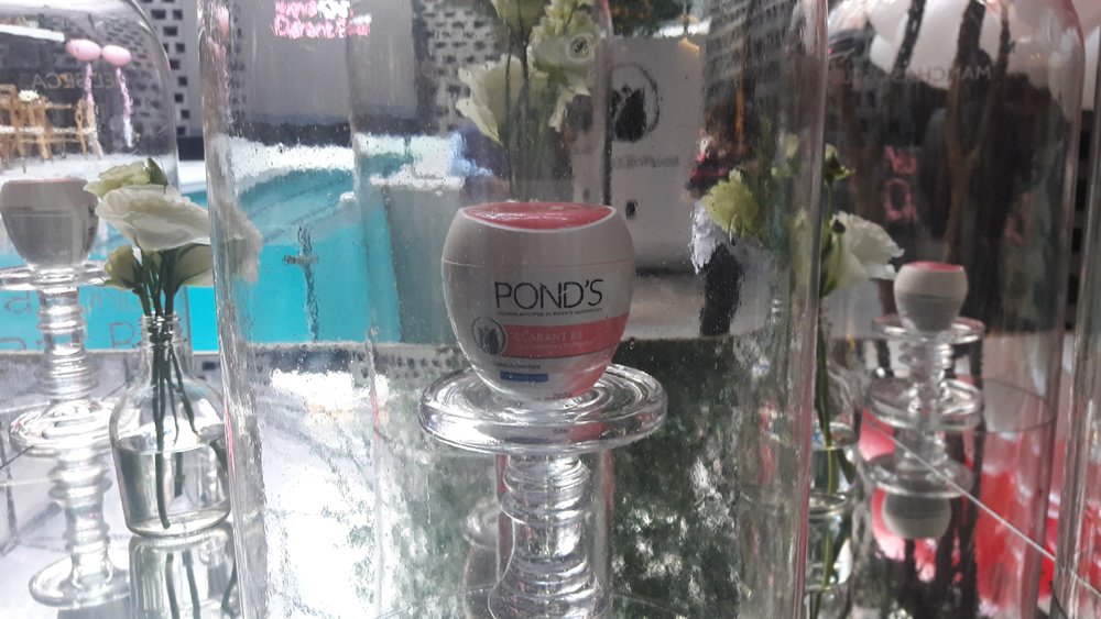 yes_estaloca's tweet photo. Nueva @ponds_mexico #ClarantB3
Una nueva fórmula mejorada que combate 10 
https://t.co/AIZLNYA8j7 https://t.co/gcnvj41l4m