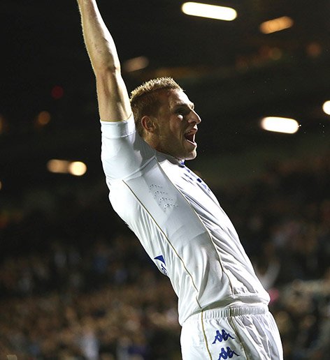 LUFCPictures's tweet photo. Chris Wood Celebrates. #lufc https://t.co/xyfgjz6Tcy