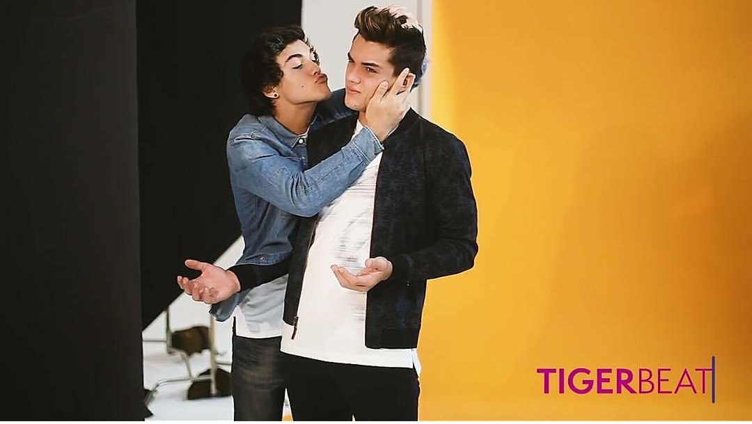 Dolan Twins Brasil on Twitter "Algumas fotos do photoshoot dos Dolan