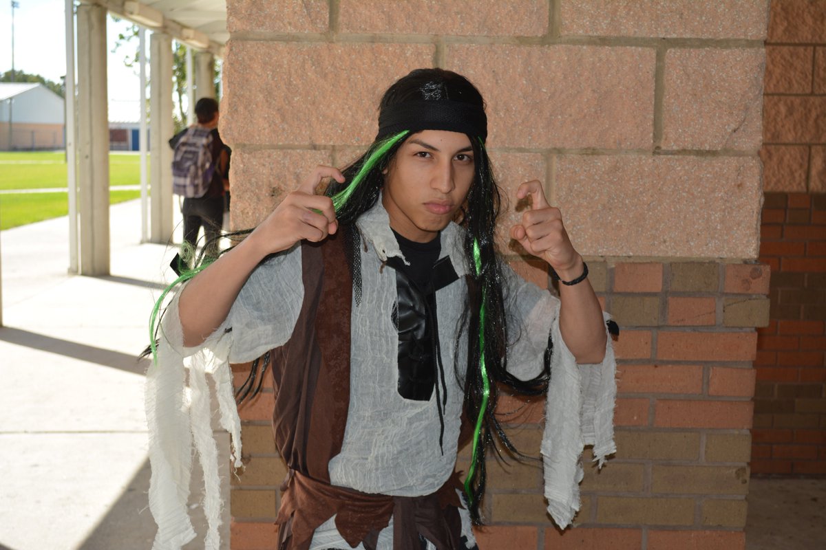 PoincianaPoint's tweet image. Yeah I look cool! #spiritweek2014