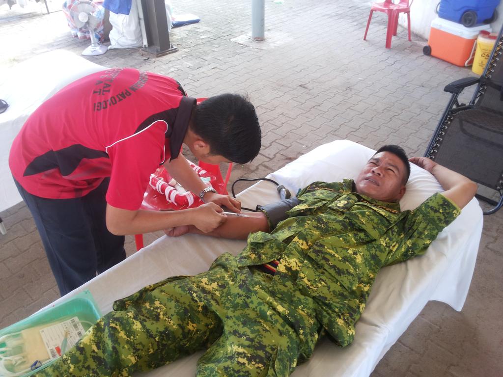 Aktiviti Derma Darah Anjuran LDP Kudat <a href="/RELAKUDAT/">RELA KUDAT</a> (21/09/2016) <a href="/samasuddin_sab/">samasuddin lawe</a> <a href="/izzal_suhaimi/">Izzal Suhaimi</a> <a href="/rela_sabah/">RELA NEGERI SABAH</a>