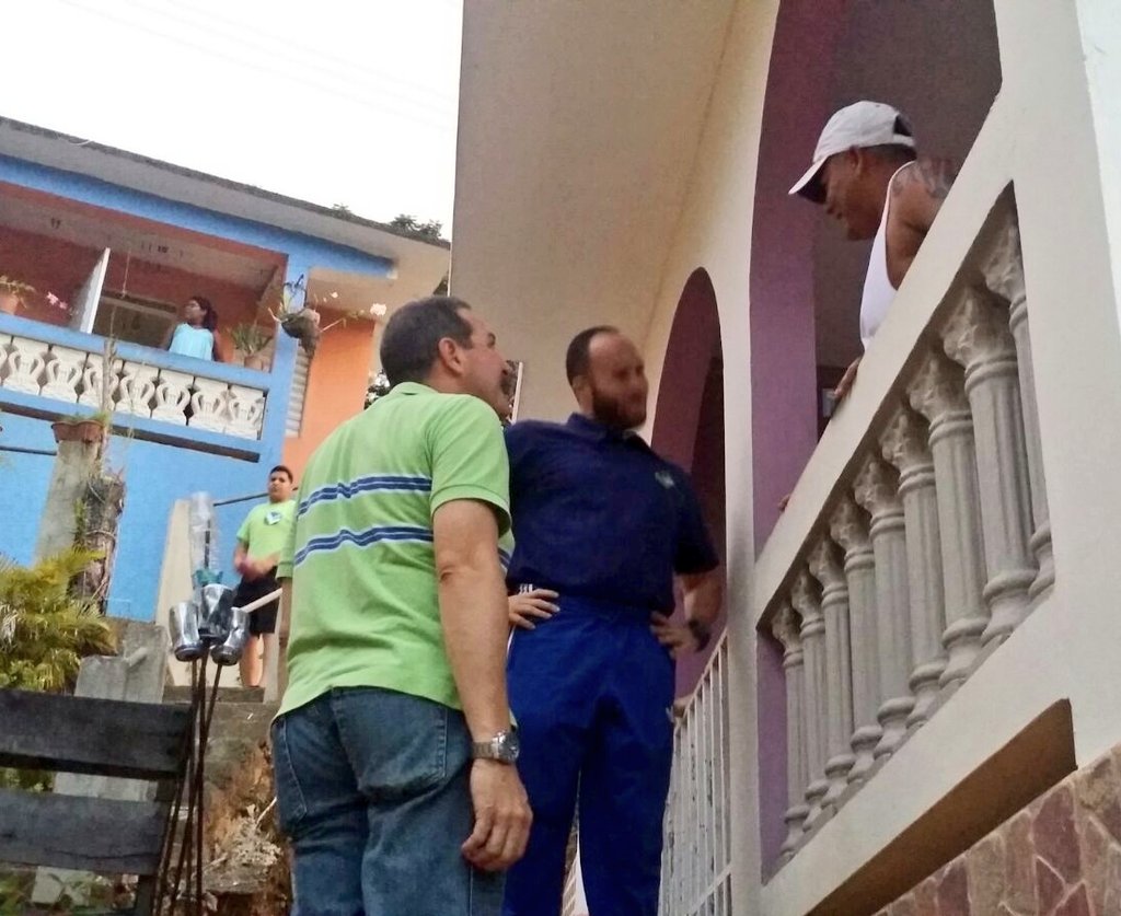 vtorres2016's tweet photo. Caminata con el próximo Alcalde de #Yauco #LuigiTorres #GarantizaTuFuturo #HoySomosMas #JuntosPodemos #Víctor2016 https://t.co/wm2IJ7lamd