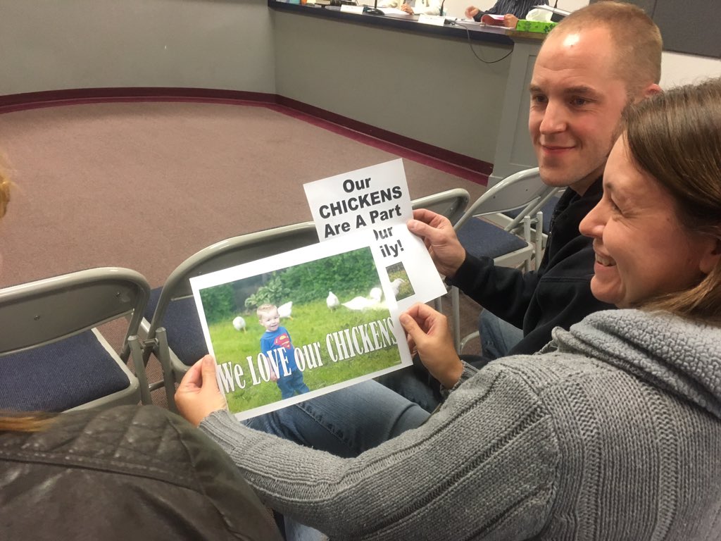 NadiaNewsNow's tweet photo. Ppl against proposed ordinance change to current #chicken coop regulation show support #q13fox #carnationwa https://t.co/O2NiUm4jmd