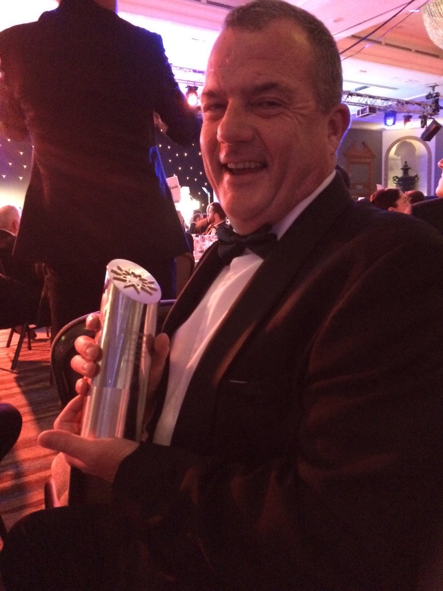 AXA Wealth tweet media