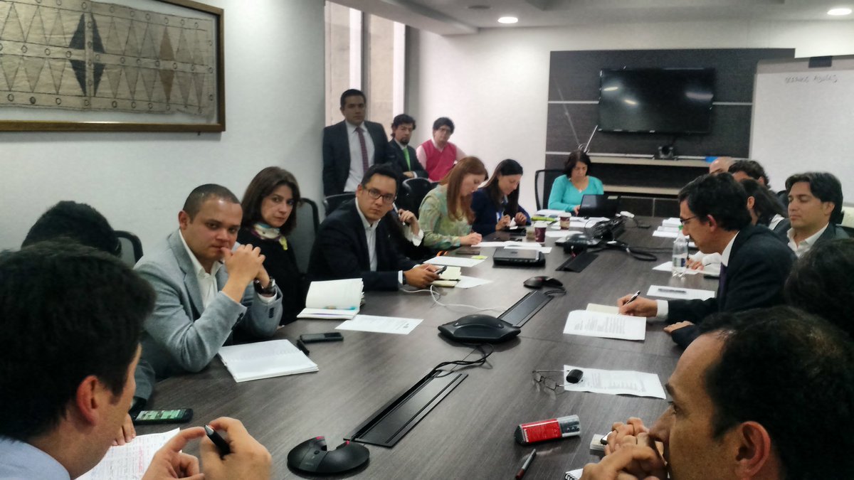 Proceso de implementación y discusión de la NDC bajo #ParisAgreement  en <a href="/MincomercioCo/">MinComercio Colombia</a> con <a href="/ANDI_Colombia/">ANDI</a> <a href="/CClimaticoCol/">Dir Cambio Climático</a> <a href="/gpabon/">Giovanni Pabon</a> <a href="/andrsf/">Andrés_F</a>