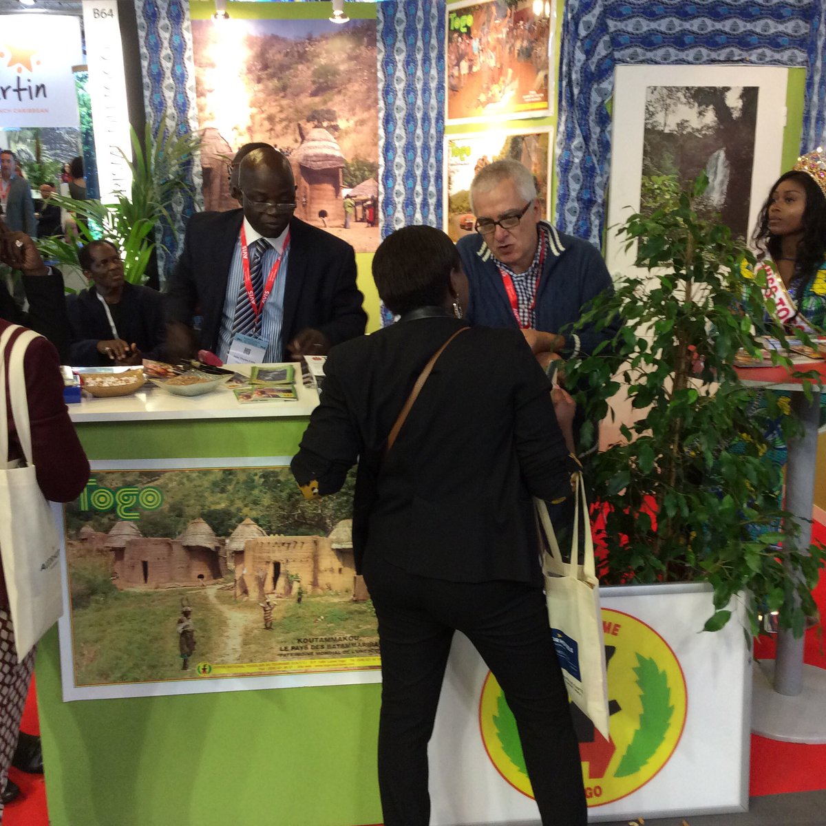 Ogu_saint's tweet photo. Le tourisme togolais à Paris du 20-23 septembre 2016. @FEGnassingbe NorbertBara @tadegnon @SyCombey @TogoExpo2015 https://t.co/Yc7pNob0V0