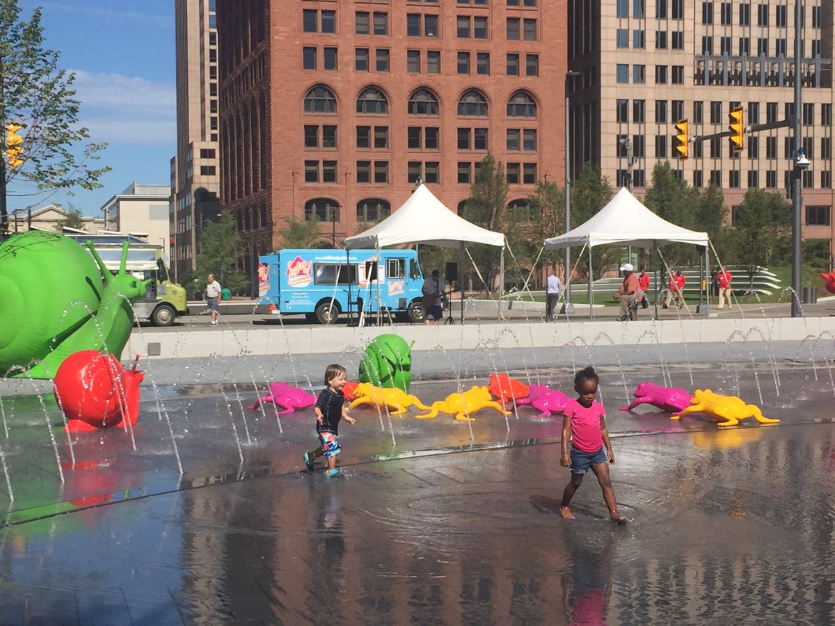 njc712's tweet photo. This makes me smile. @cleveLANDstudio @CLEPublicSquare 
#ThisisCLE #flockCLE https://t.co/QCaEI6WsfO