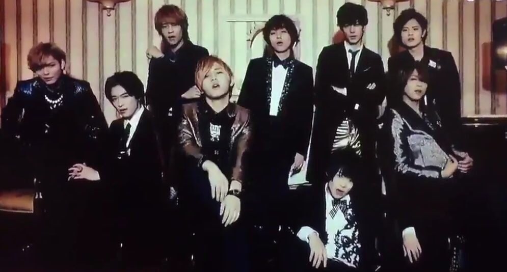 HSJ_Ryousuke_59's tweet photo. JUMP9周年お疲れ様でした。そして10周年おめでとう.JUMPがいつもウチに勇気をくれました！ほんとに感謝しかありません😂💕
10周年もJUMPらしくファンに笑顔と勇気と愛を届けて下さい！10周年LIVE楽しみにしてます！

ありがとう✨✨💟

#JUMPありがとう https://t.co/e12oG6aZ5v