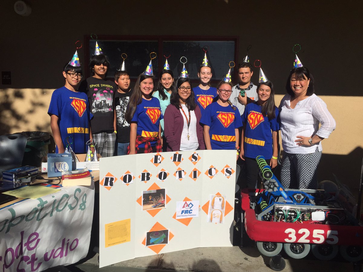 bgminj's tweet image. From last weeks Cougar U Kick-Off!! #EHSphysics #teach180 thanks to #superNURDS for visiting!!!!