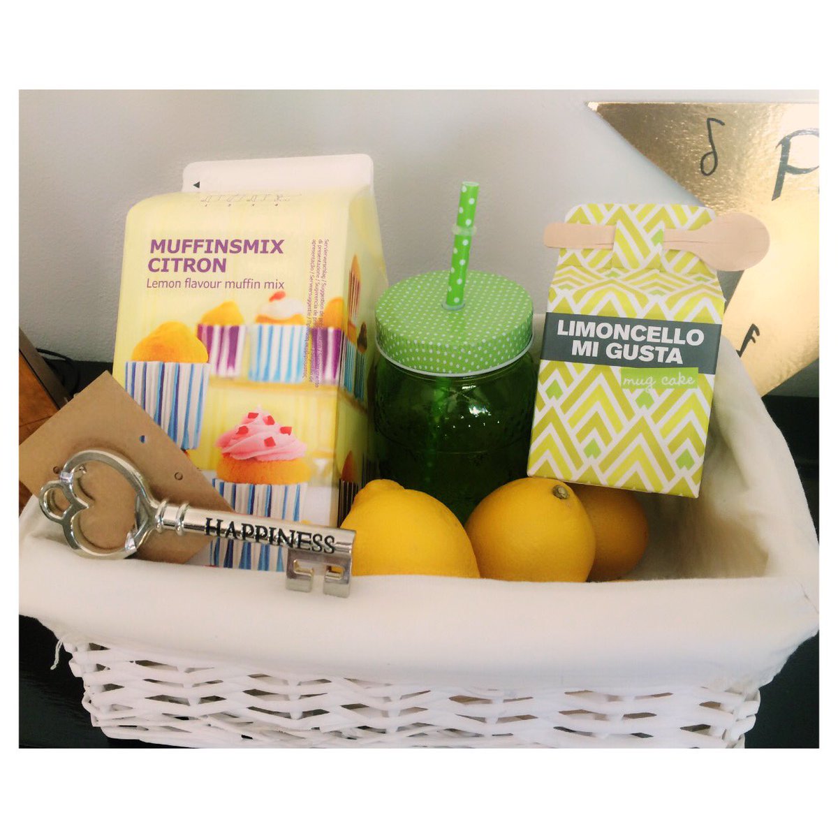 petralimon's tweet photo. Ambitieuze zanger(es) met weinig tijd? Zing 1x per maand mee in Ede met de nieuwe vocal group Twist of Lemon! [1/2] https://t.co/CidJsp1dTJ