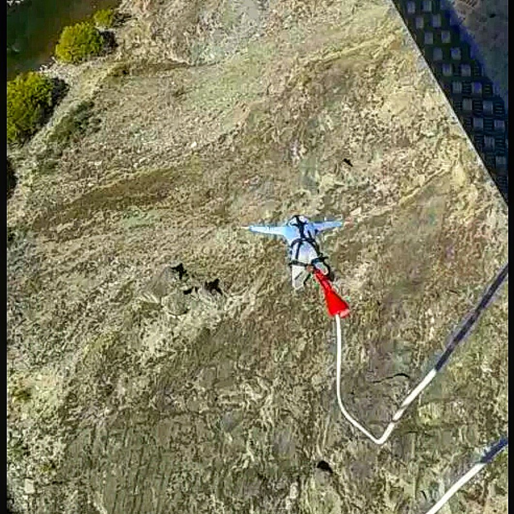 WanderInspired's tweet photo. That time I tried defying gravity: Nevis Bungy, #New Zealand - https://t.co/zT37crRbz1 #travel #ttot https://t.co/U6p79FRSS8
