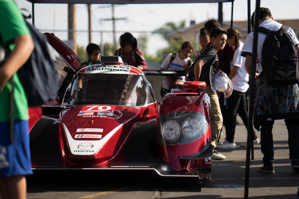 MazdaUSA's tweet photo. See how Mazda’s National #STEM Education Program reaches thousands of students each year. https://t.co/V5RrInTZou https://t.co/8EbSwnuves