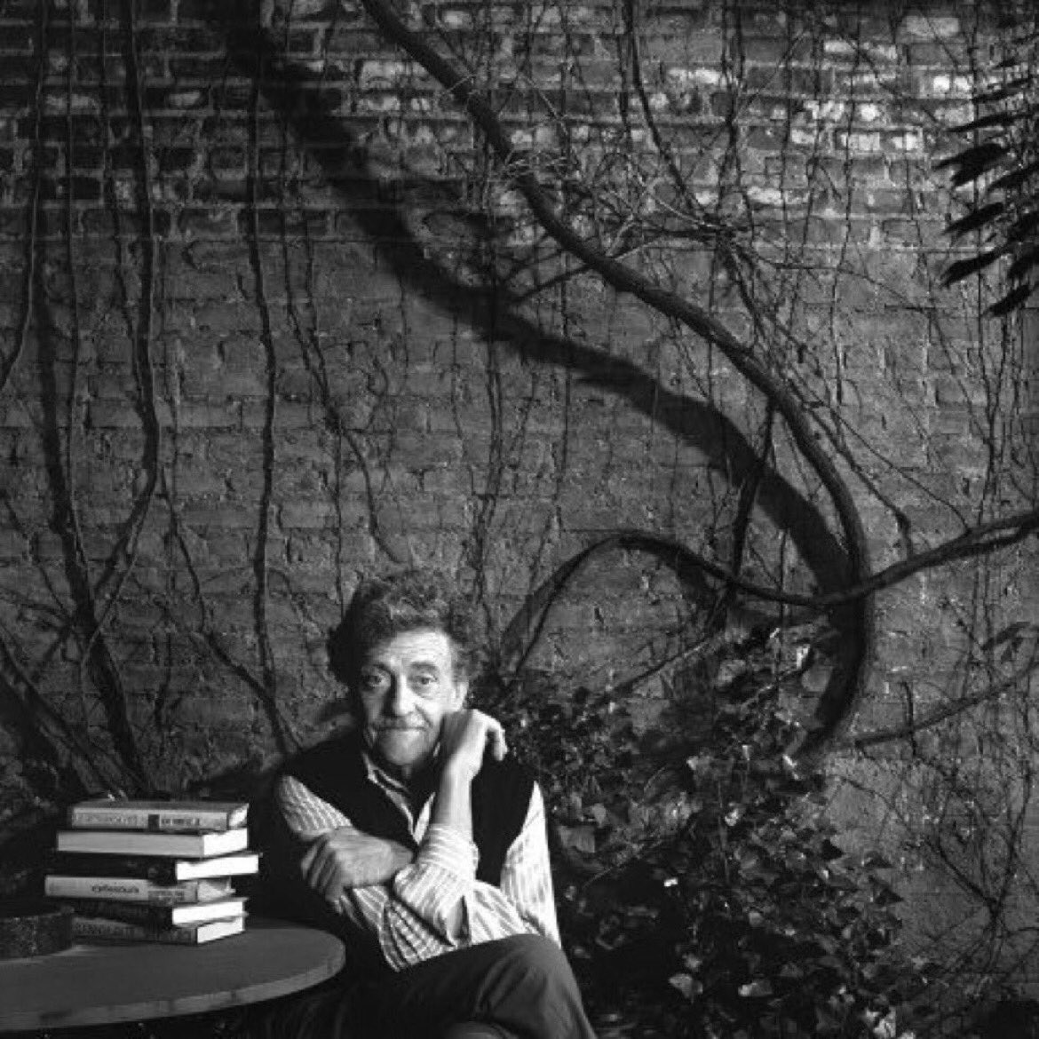 ValaAfshar's tweet photo. Enjoy the little things in life, for one day you'll look back and realize they were big things. —Kurt Vonnegut https://t.co/RBsq9267VY
