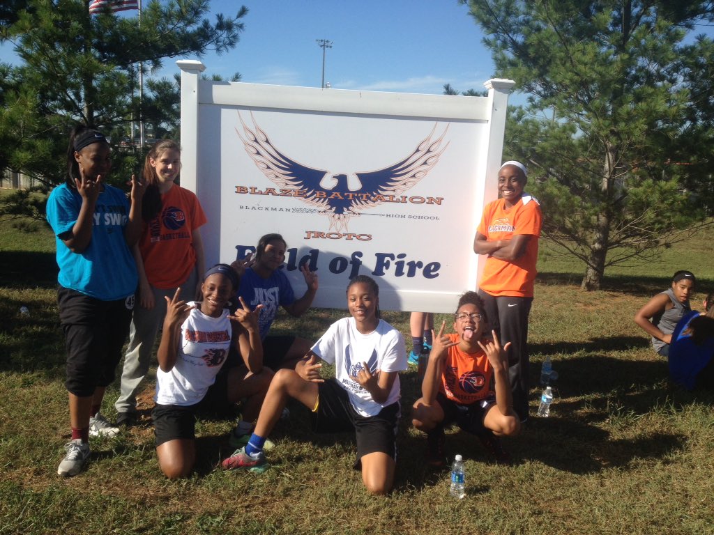dslade07's tweet photo. Champions at the field of fire rotc obstacle course! #ladyblazehoops #notafraidtogetdirty #wallclimbs #monkeybars https://t.co/kdMyFui5zi