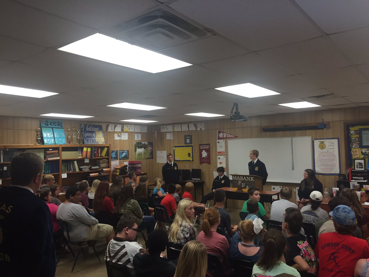 VP <a href="/CobyPritchett/">Coby Pritchett</a> had the pleasure to visit the Mabank FFA Chapter!!