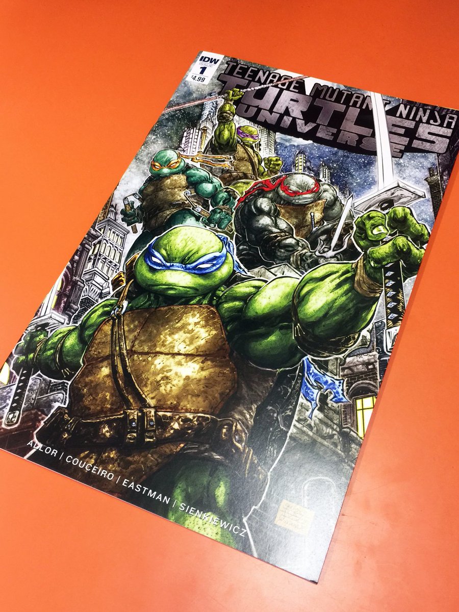 BLISTER_fun's tweet photo. 【オススメ】『TMNT UNIVERSE #1』今夏にはマイケル・ベイ製作の映画も公開された「ティーンエイジ・ミュータント・ニンジャ・タートルズ」のコミック新シリーズ原書は好評発売中！ https://t.co/urpw8sVaYD