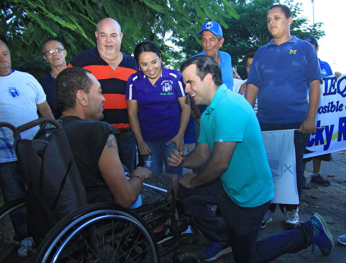 olperezestrada's tweet photo. Este es mi equipo @ricardorossello @JohnnyMndez2016 @HonLourdesRamos @Correa14Eric @naydavenegas #CompromisoConPR https://t.co/w9EPe8KFGl